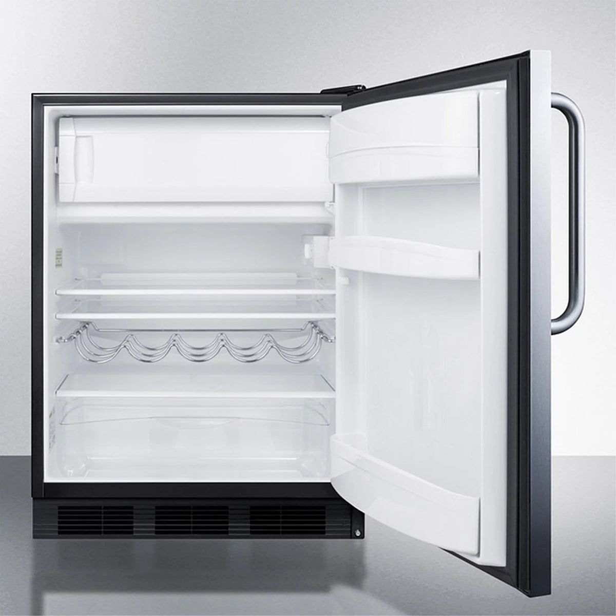 Compact Refrigerator L6414