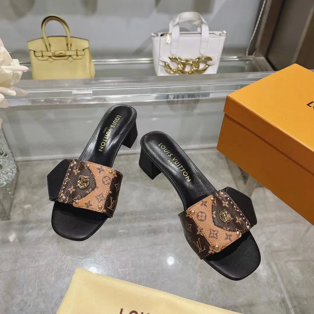 Women Slippers J72270