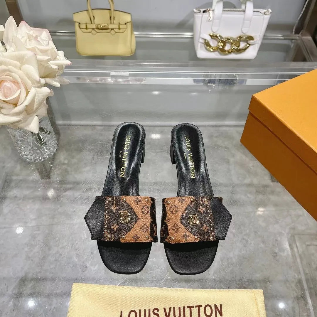 Women Slippers J72270