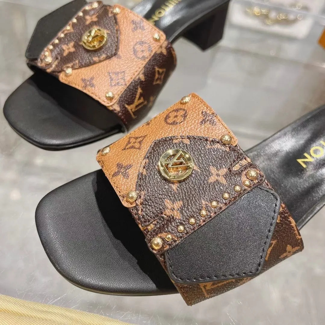 Women Slippers J72270