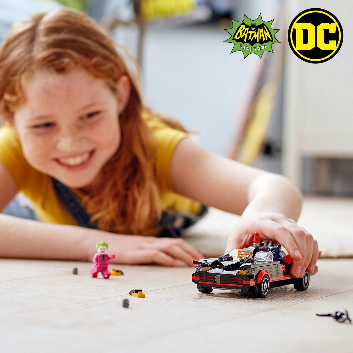Batman Batmobile 345 Pieces Building Toy J52945
