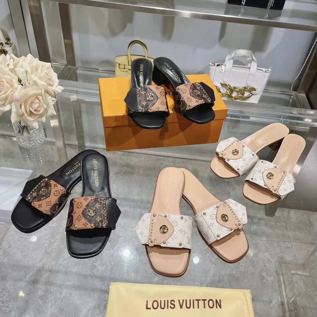 Women Slippers J72270
