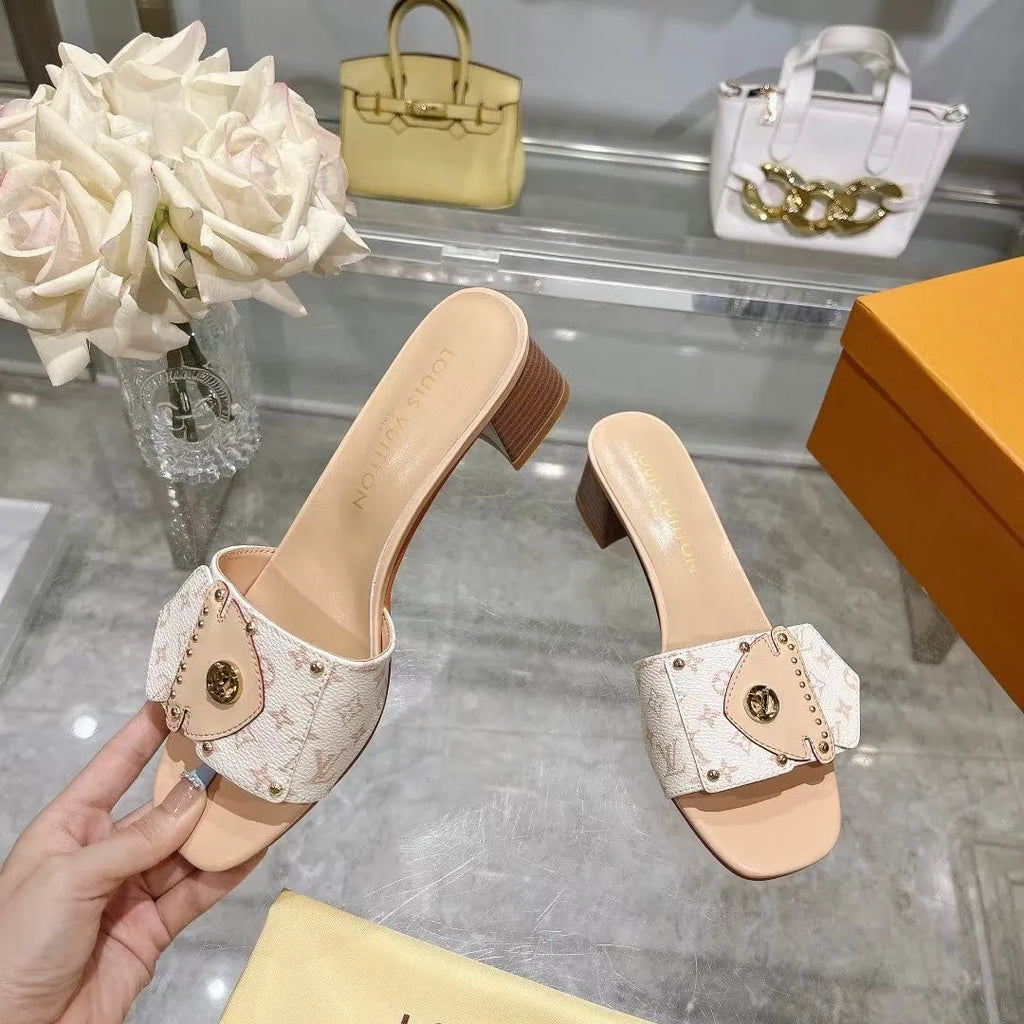 Women Slippers J72270