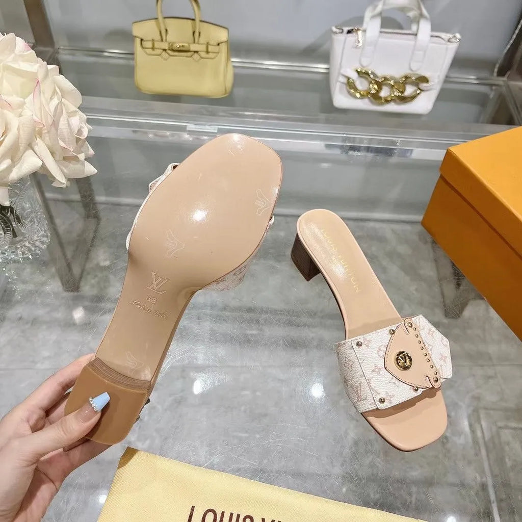 Women Slippers J72270
